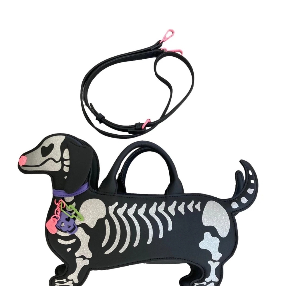 ISO Skeleton Dog Purse ny Betsey Johnson